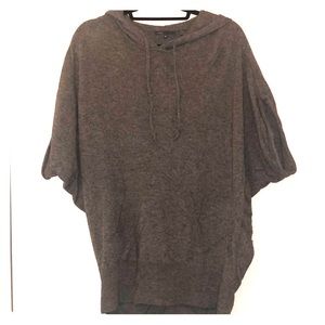 Vince gray cashmere short sleeve hooded sweater